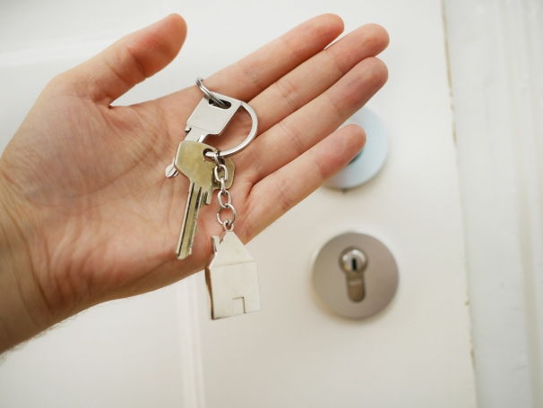 https://SuzanneWhite.StopRentingStartOwning.com